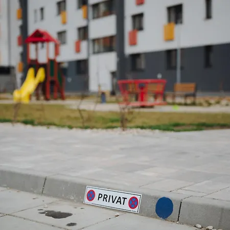Bluetto - Free Private Parking Lejlighed