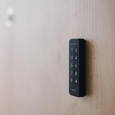 Bluetto - Free Private Parking *